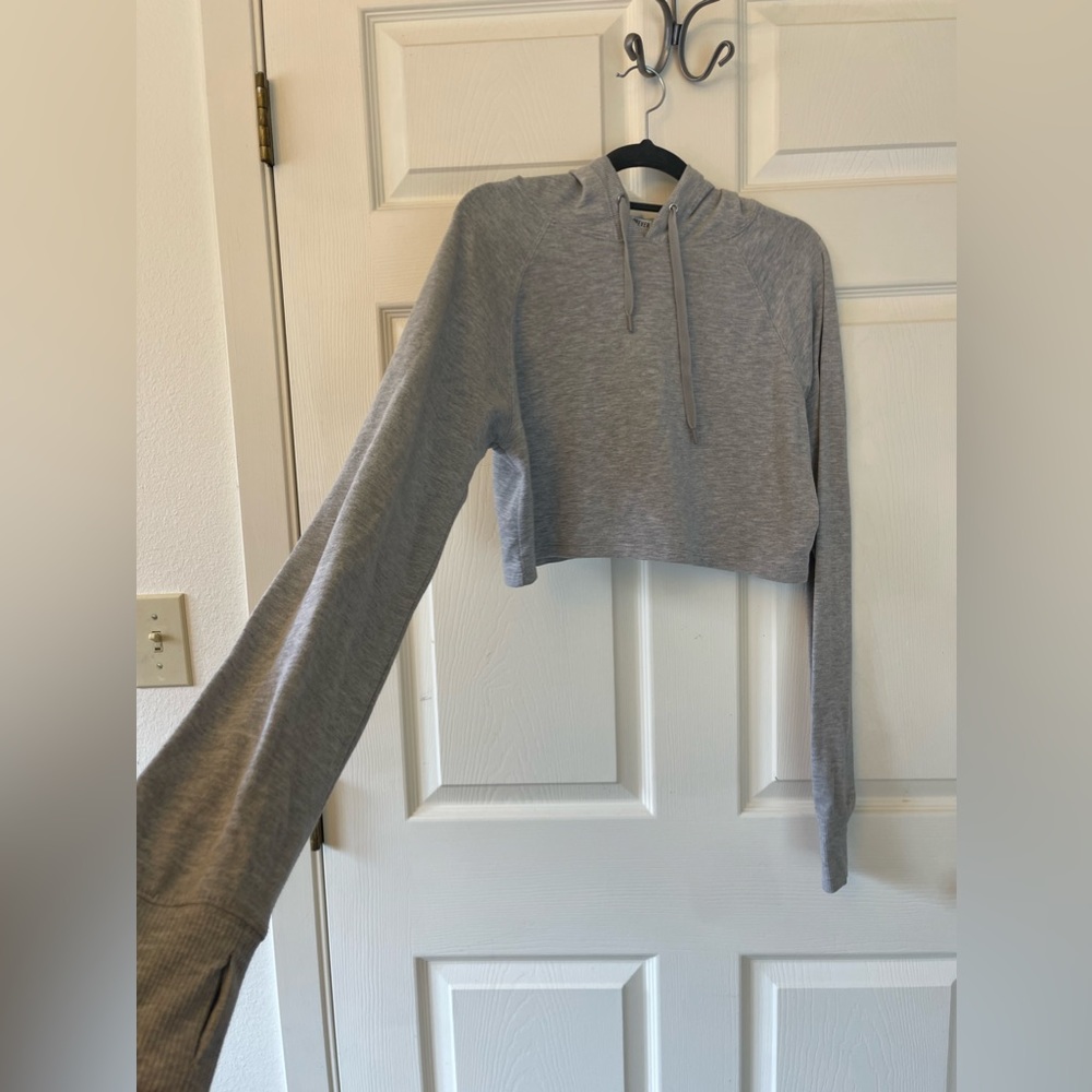 Cropped gray light hoodie